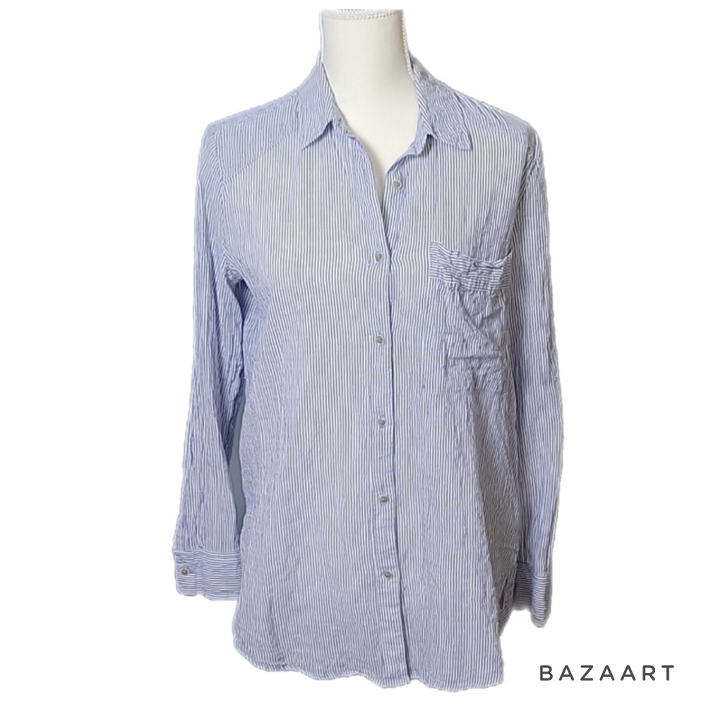 Free People XS Blue and white button up shirt